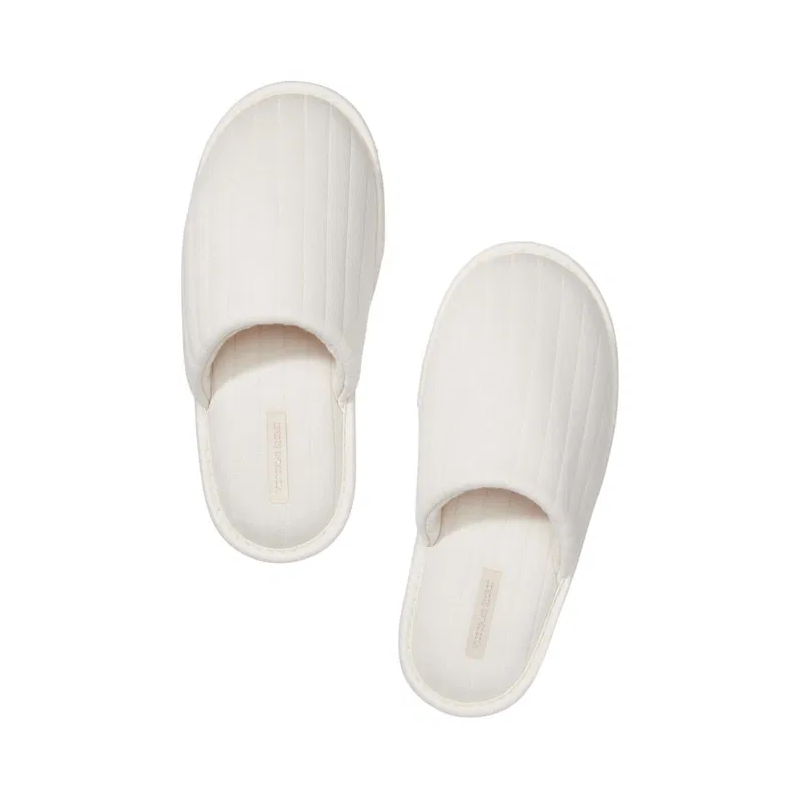 Домашні тапочки Quilted Closed-Toe Slipper White