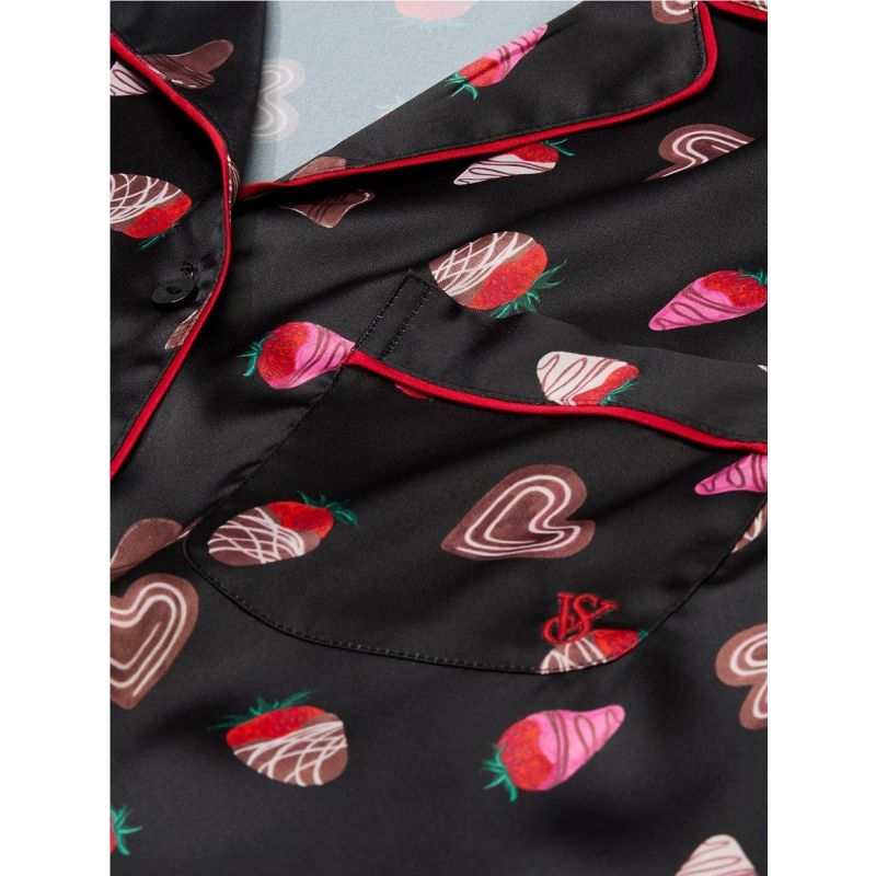 Піжама сатинова Satin Long Pajama Set Black Chocolate Strawberries VS